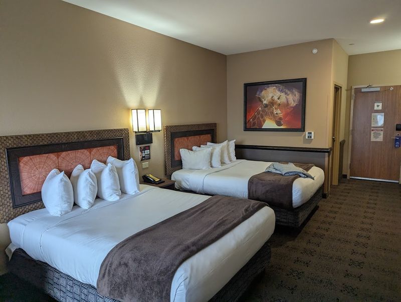 Room Options Range From Standard Suites to Five-Bedroom Retreats