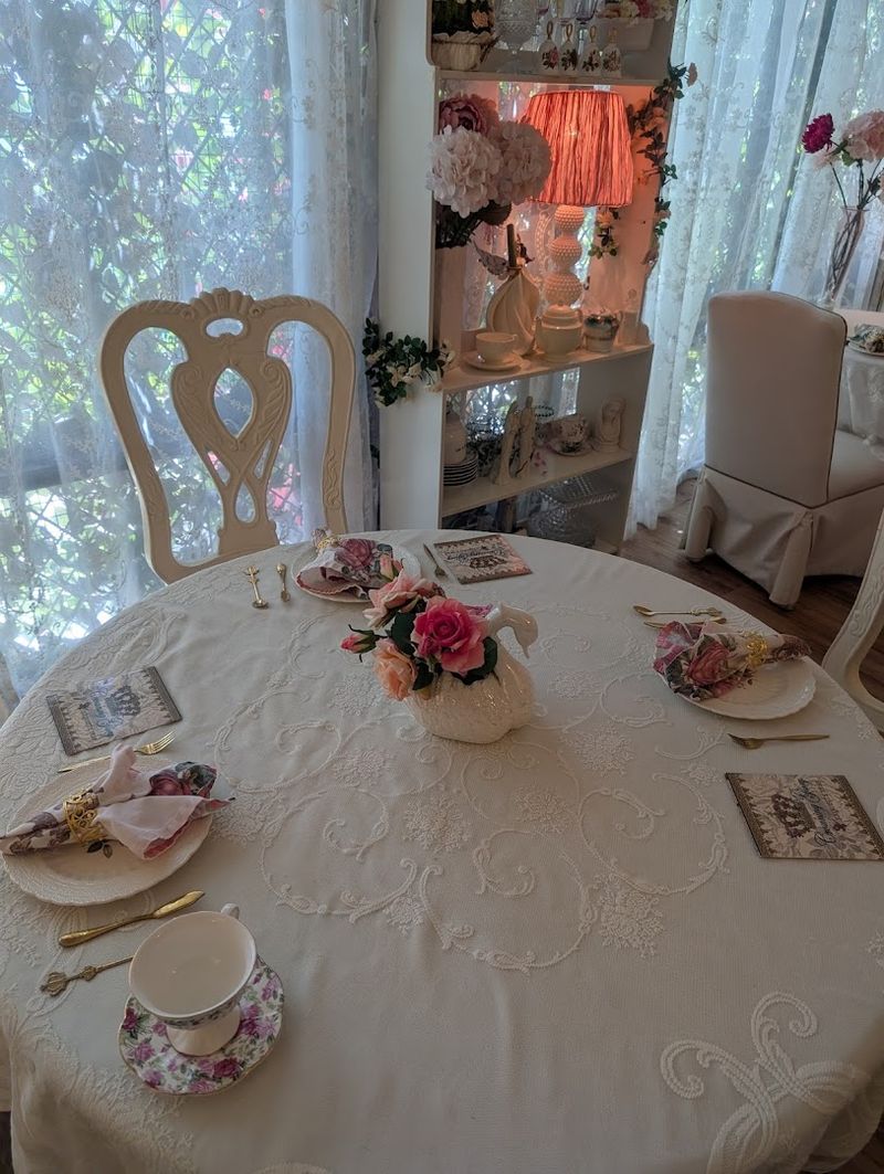 Crowning Glory Tea Room, Fountain Hills