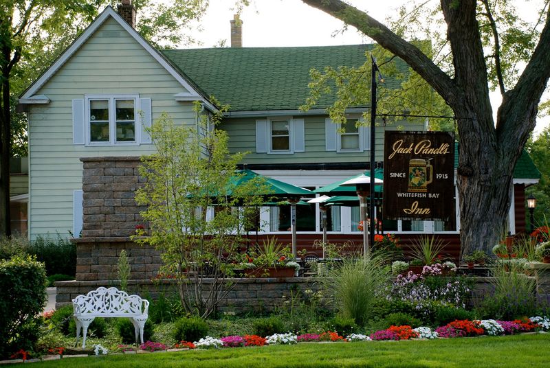 Jack Pandl’s Whitefish Bay Inn