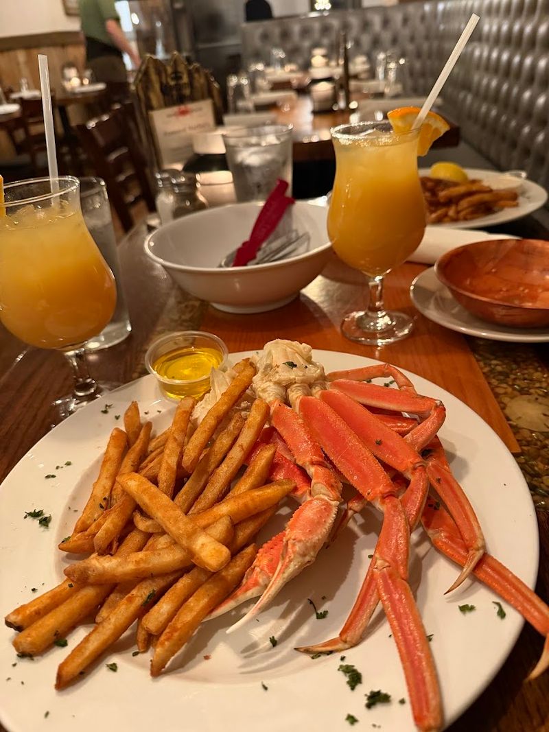 Hours That Fit Any Crab Craving