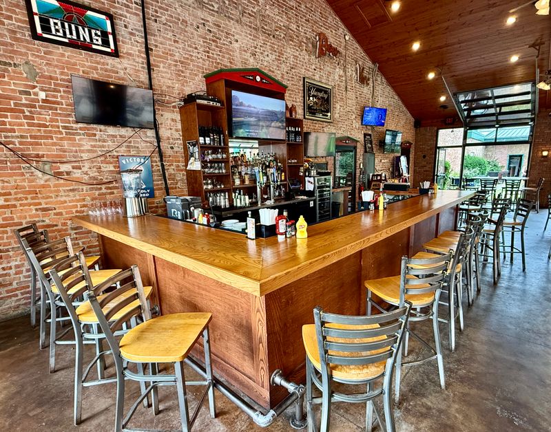 Bun's Restaurant and Bar – Delaware
