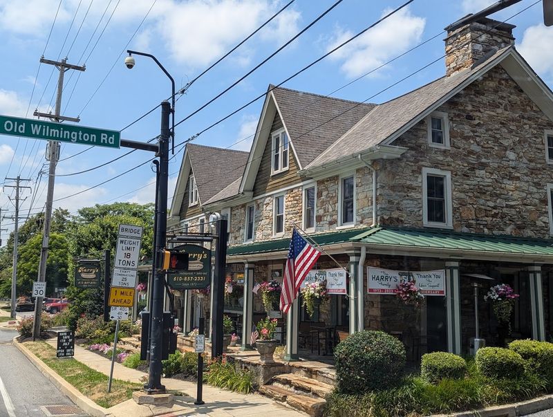 Harry's Hot Dogs, Sadsburyville