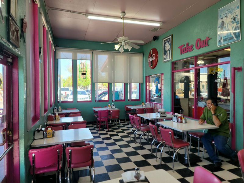 Mr. D’z Route 66 Diner - Kingman, AZ