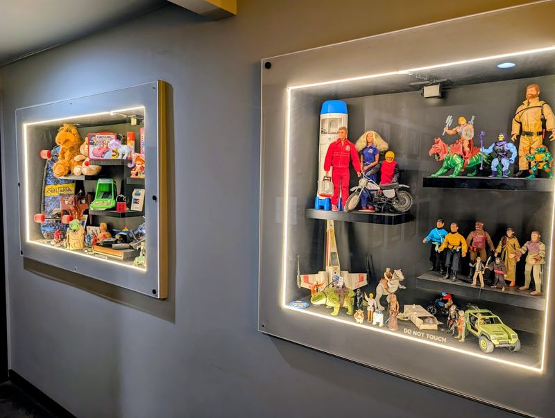The Star Wars Universe Living Rent-Free In A Pizza Joint