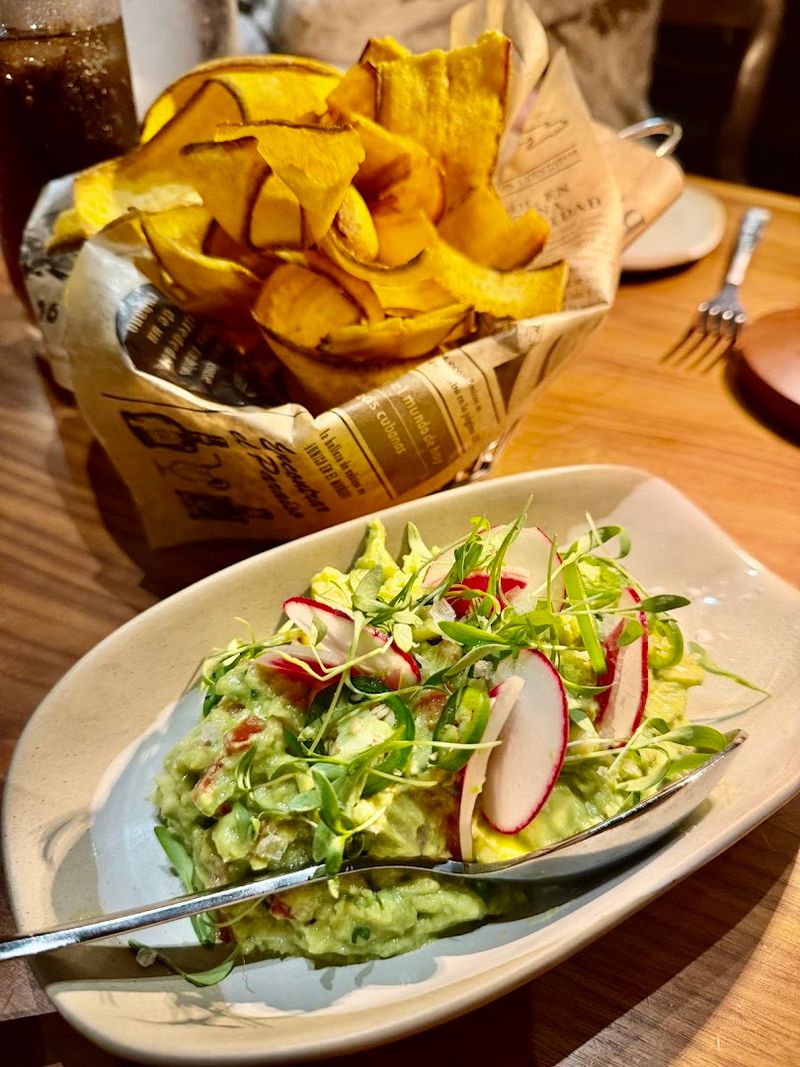 Guacamole That Sets The Tone Early