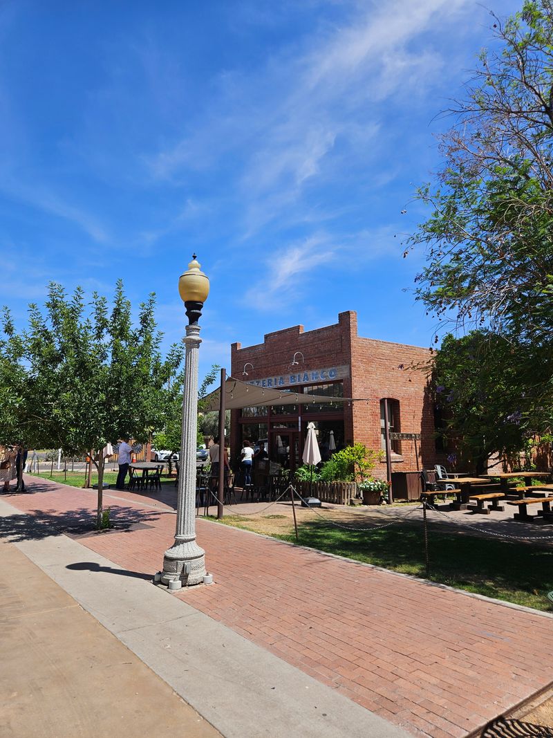 Pizzeria Bianco At Heritage Square