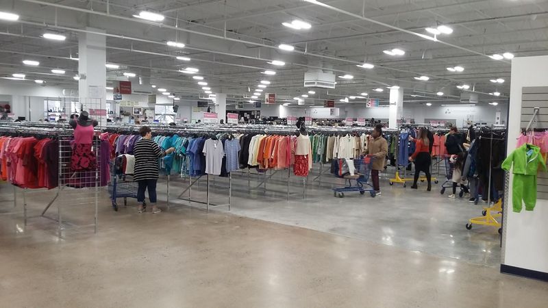 Color Tag Discount Days Make Every Visit Feel Like a Treasure Hunt