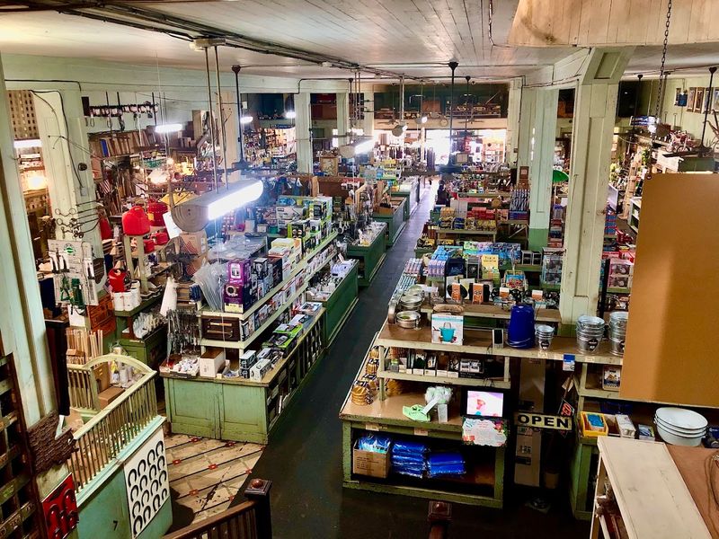The Store That Refuses to Quit The Store That Refuses to Quit