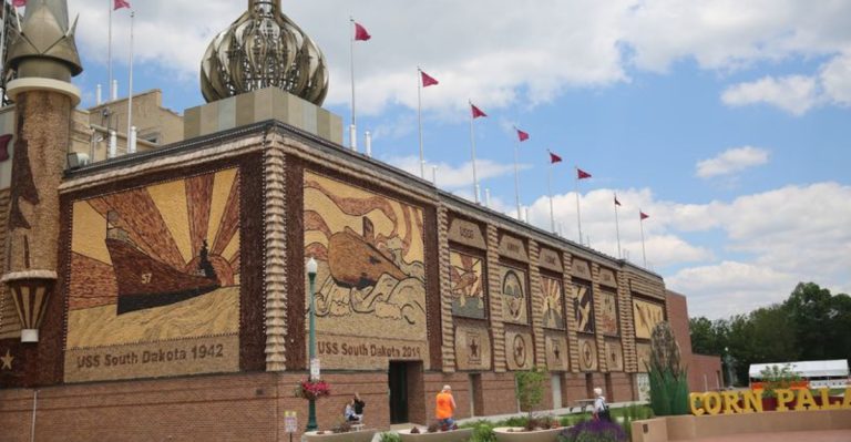 The Strange South Dakota Attraction That Has Visitors Stopping Every Year