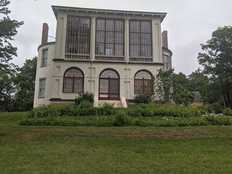 The Stunning Federal-Style Architecture