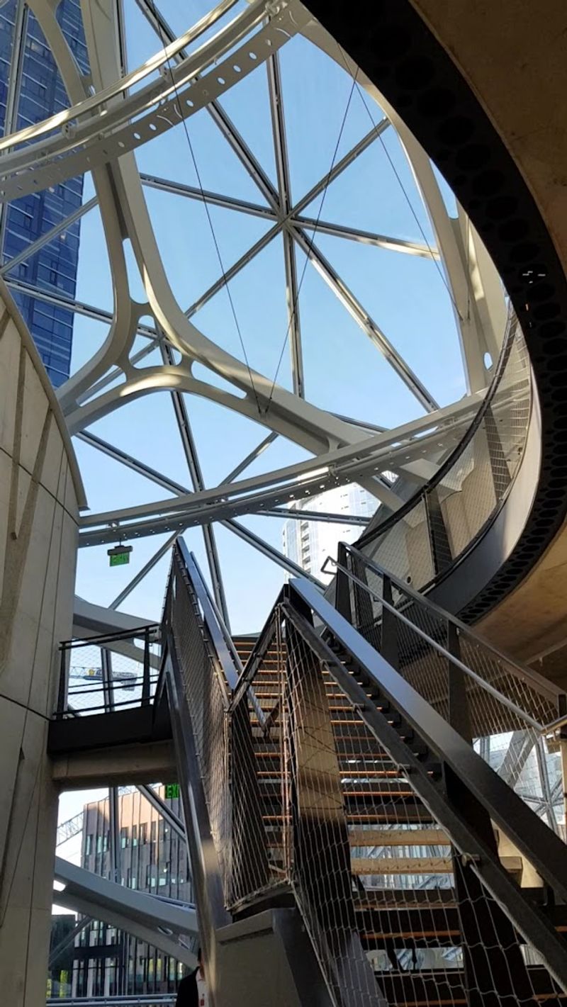 The Stunning Glass and Steel Architecture