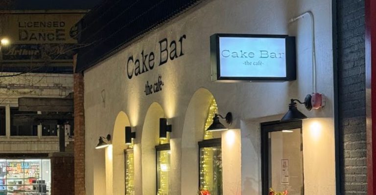 The Sweetest Detour In Upstate New York Starts With A Warm Pumpkin Roll