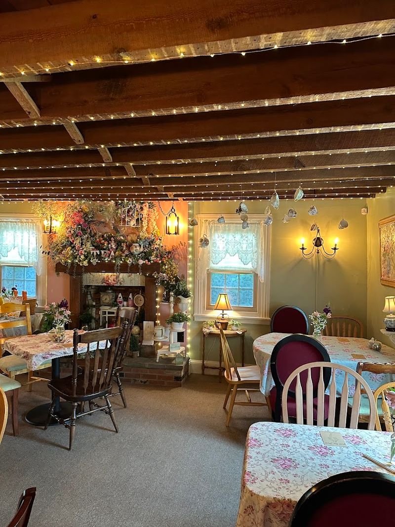 The Talking Teacup, Chalfont