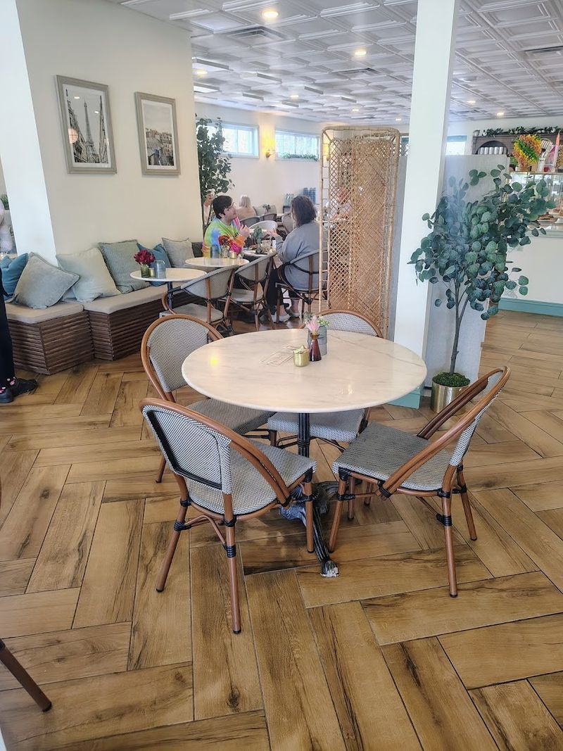 Matines Cafe (Wayne)