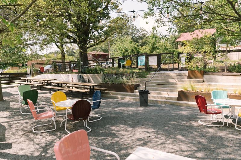 Hill Station, Little Rock