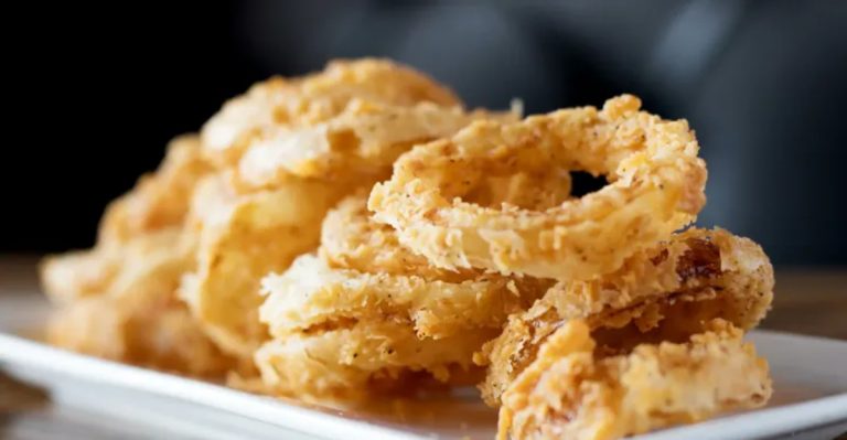 The Texas Cafe Where The Onion Rings Are The Real Star