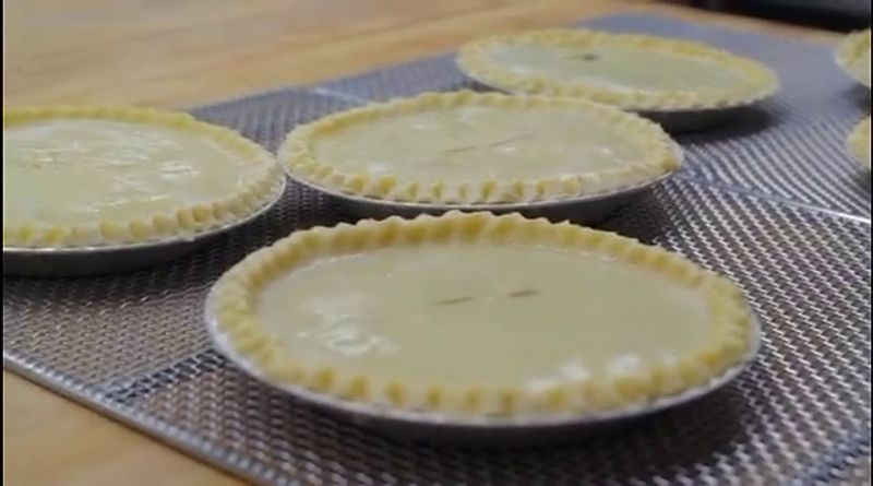  The Buttery Dutch Cake That Needs No Introduction