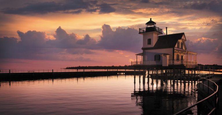 The Tiny North Carolina Town Where Every Sunset Feels Like A Painting