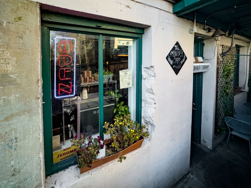 The Miner's Café
