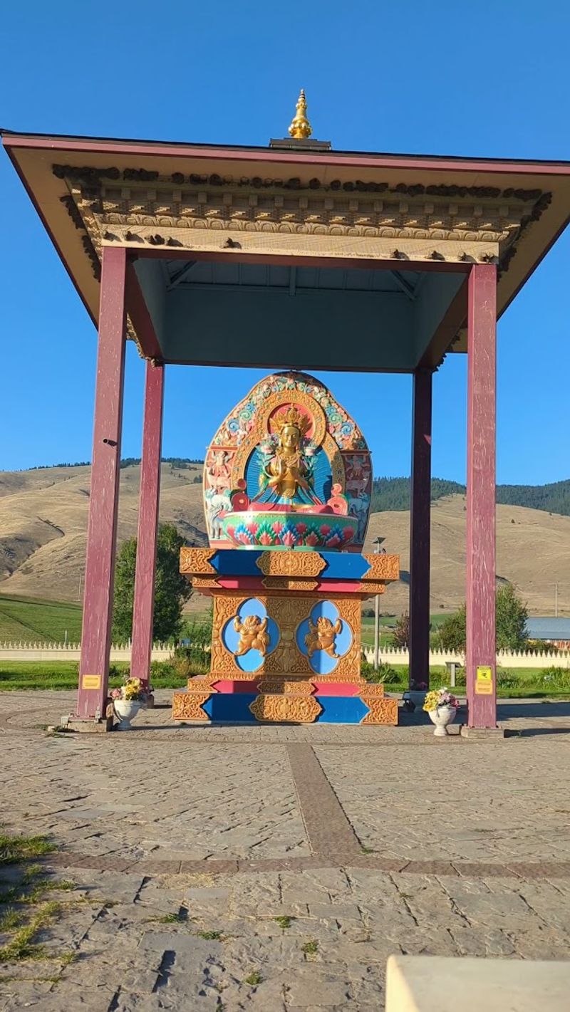 The Towering Central Statue That Commands The Whole Garden