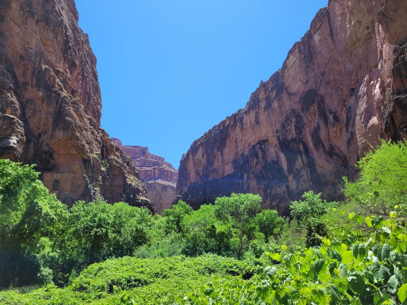 Ten Miles Of Hiking That Rewrites Your Definition Of Worth It