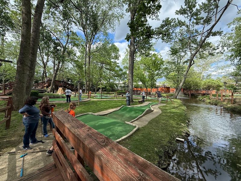 The Trails Mini Golf, Kettering
