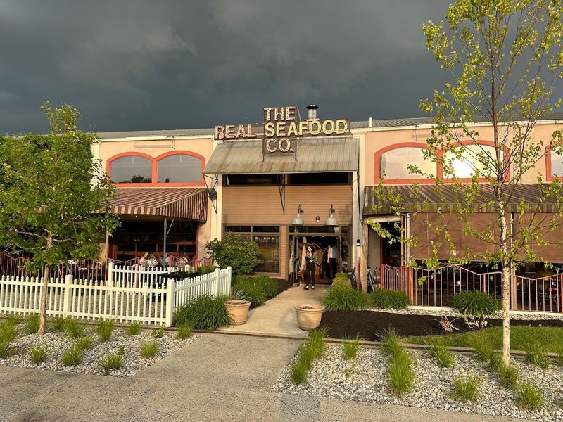 Real Seafood Company, Toledo