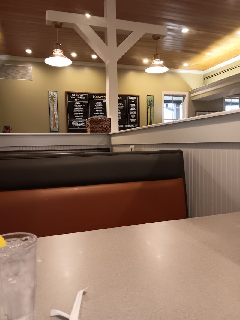 Breakfast At Lizard's Thicket Starts At 6 AM Every Single Day