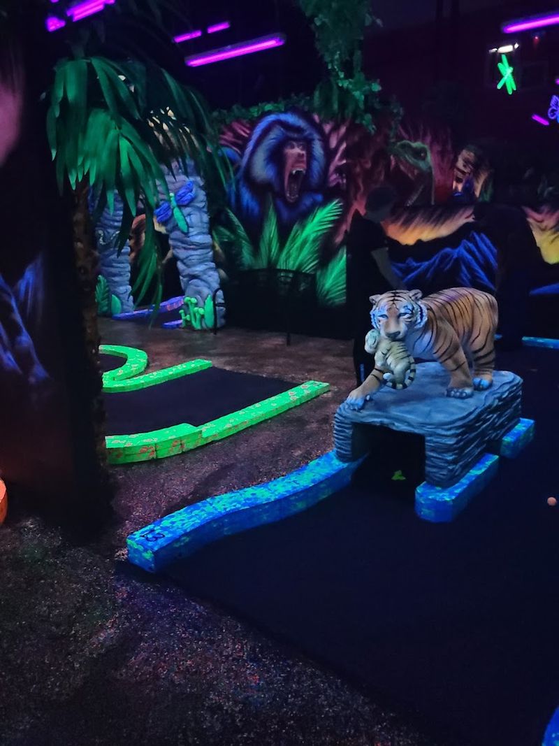 The UV-Lit Course Design