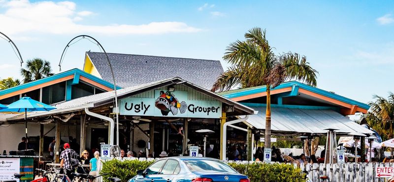 The Ugly Grouper, Holmes Beach