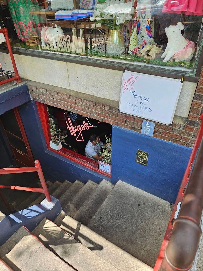 Hugo's, Fayetteville