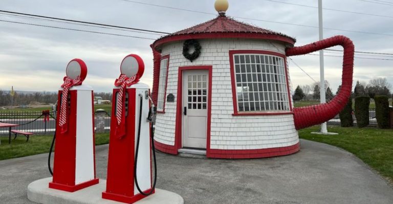 The Unusual Gas Station In Washington Has A Fascinating Political History