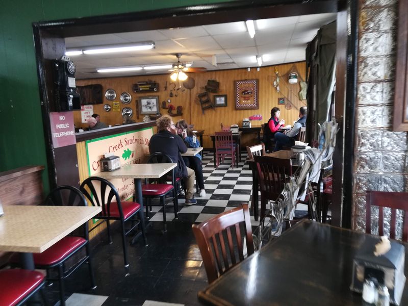 Cross Creek Sandwich Shop, Conway
