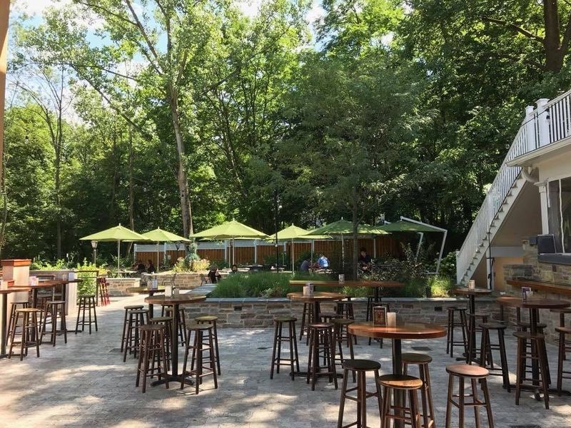 The Valley Inn, Lutherville