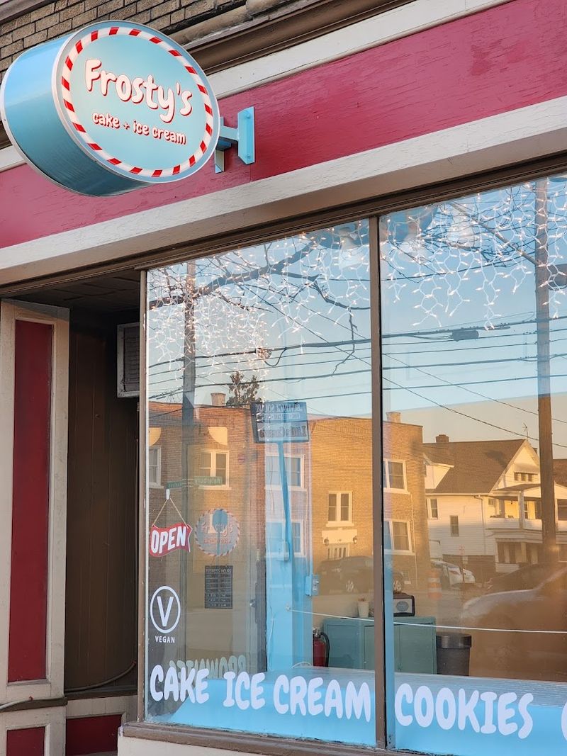 Frosty's Cake and Ice Cream, Lakewood