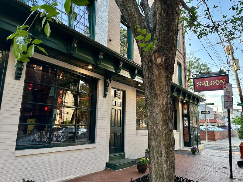 Saloon Restaurant (Philadelphia, PA)