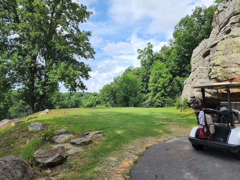 The Course Layout That Keeps You Guessing