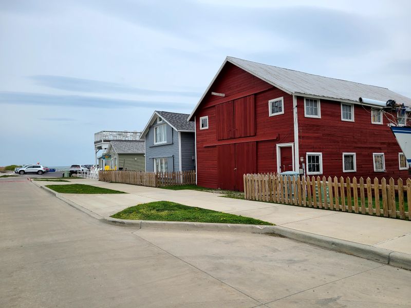 The Old Fish House — Huron