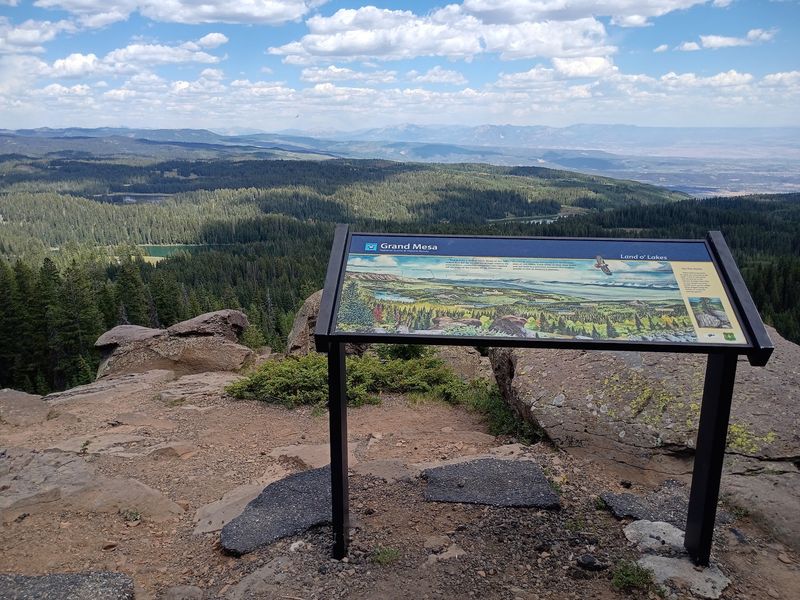 The Visitor Center Helps The Mesa Make Sense