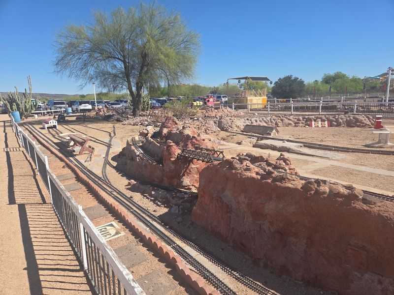 What Visiting The Museum Is Actually Like On A Weekend Morning