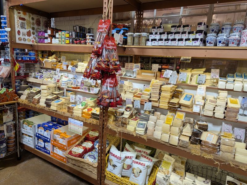 Building A Simple Picnic From The Aisles