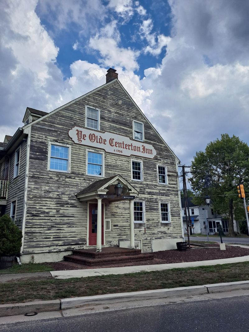 Ye Olde Centerton Inn