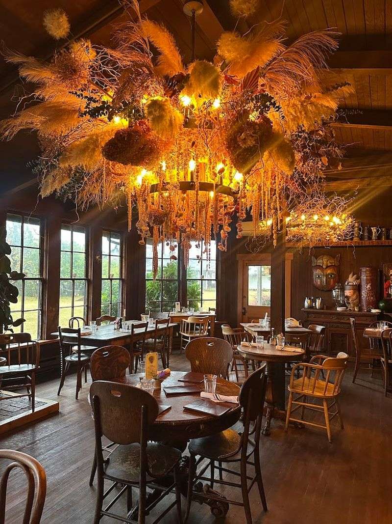 The Wandering Goose At Tokeland Hotel
