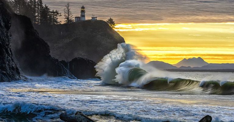 The Washington Coastal Byway Locals Drive For Lighthouse Views And Empty Autumn Beaches