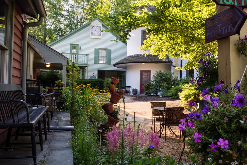 The Inn At Gristmill Square Makes Staying Easy