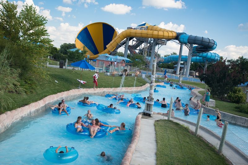The Wave Pool And River Experiences
