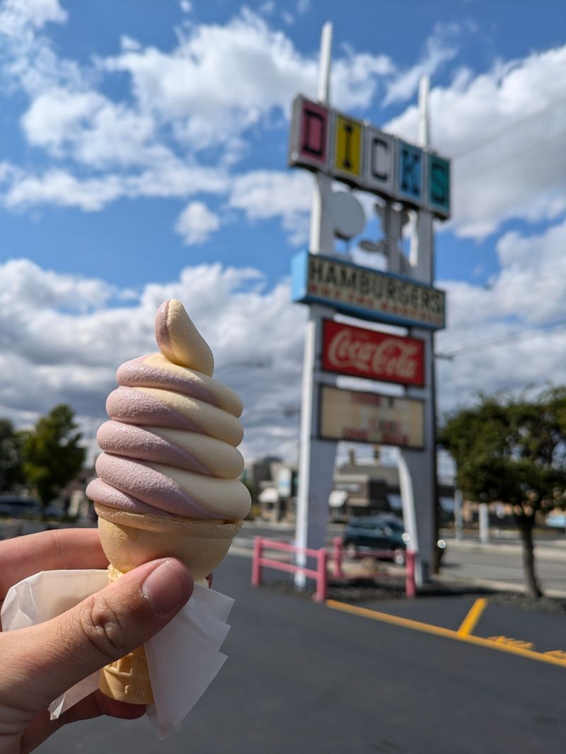 Shakes That Tell Stories