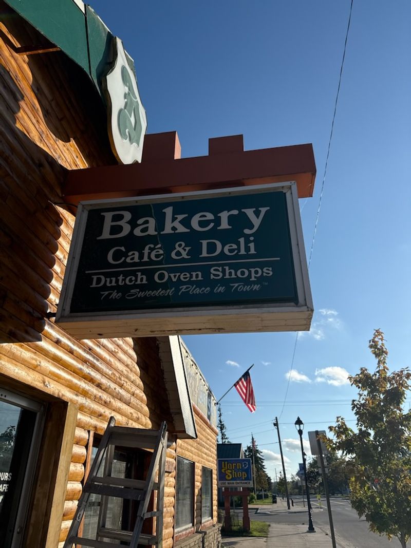 Dutch Oven Bakery Cafe And Deli, Alanson