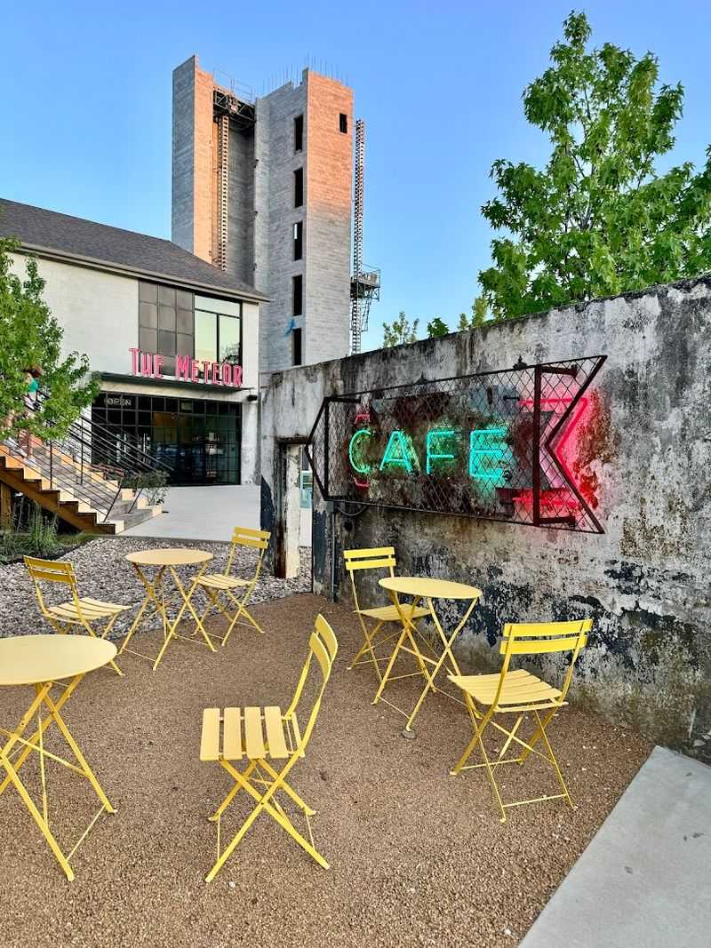 The Meteor Cafe, Fayetteville