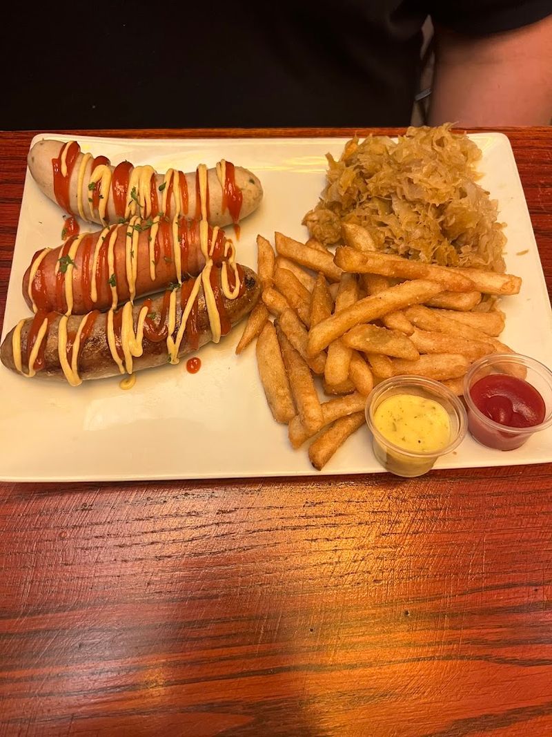 The Wurst Platter Celebrates German Sausage Culture